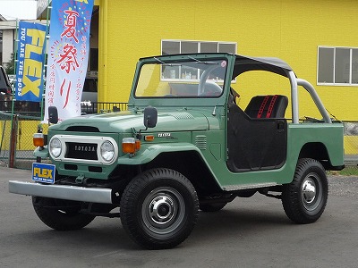 ＦＪ４０！なんとガソリンのランクル４０君ですよ〜〜！！