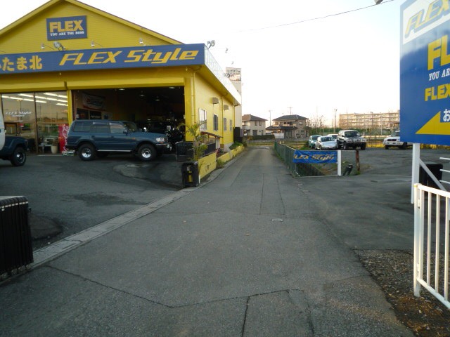 ランクルさいたま北店の駐車場のご案内です。