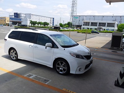 日本未発売のUSトヨタ車：シエナを予備検査（車検）に♪