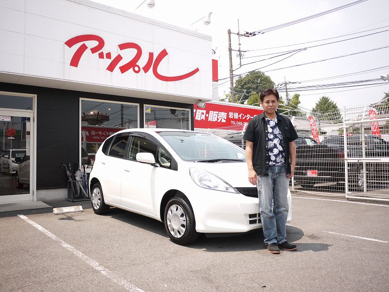 ８月の初日！　本日の納車　フィット　白！