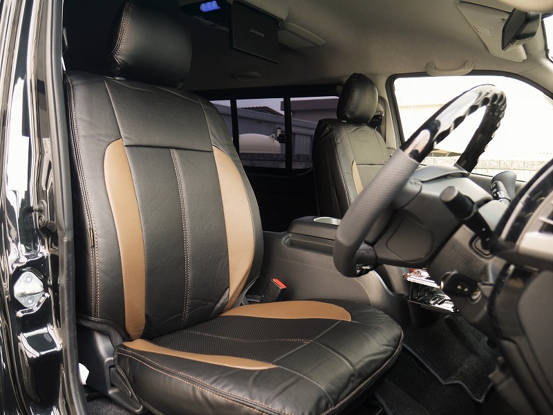シートカバーやステアリング等新品パーツ シートカバーやステアリング等新品パーツ
