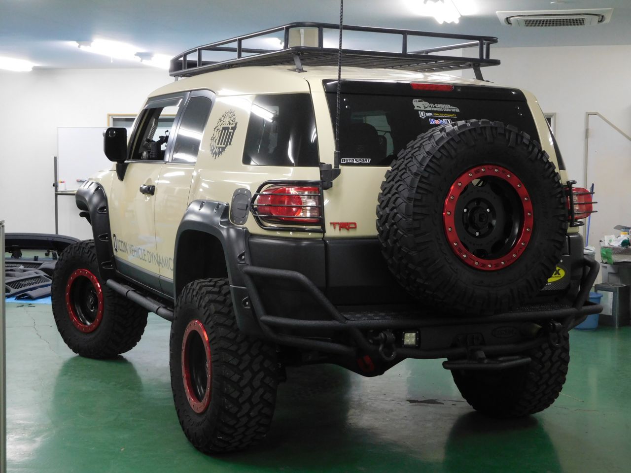 爆買い人気SALE FJクルーザー リア トレイルバンパー 塗装済み エアロ.カスタムパーツのTopTuner 通販 PayPayモール 