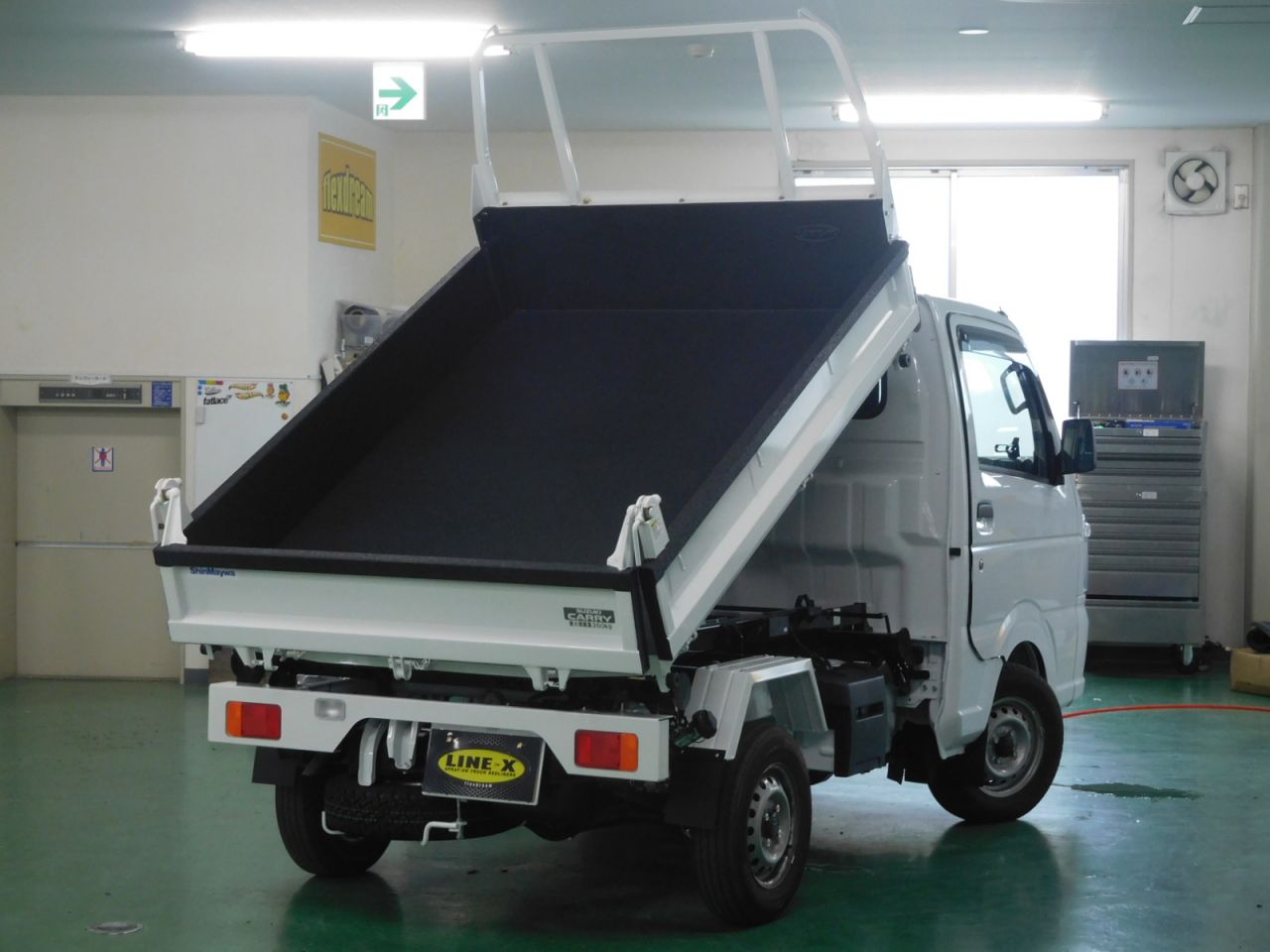 軽トラック キャリートラック ダンプ 荷台ベッドライナー 錆 傷防止カバーに最適なline X Line X 自動車部門 公式ブログ Flexdream Blog 軽トラック キャリートラック ダンプ 荷台ベッドライナー 錆 傷防止カバーに最適なline X Line X 自動車部門 公式ブログ Flexdream Blog