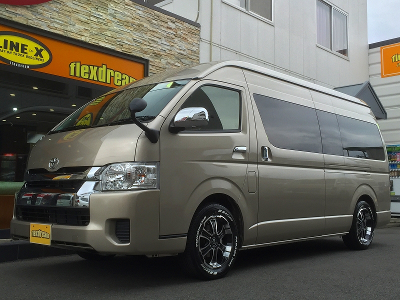 広々キャビンでキャンプ 車中泊も 新車ハイエースワゴン グランドキャビン 593ゴールドメタリック が当店に到着しました ハイエース専門店のライトキャンピングカー Flexdream Blog