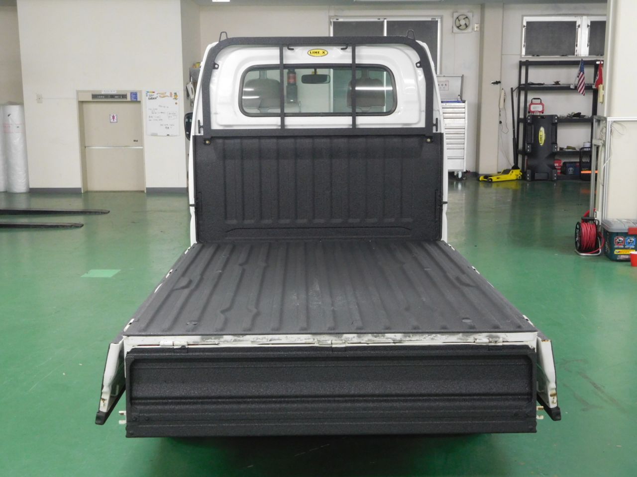 軽トラック 荷台の汚れや傷付き防止にはこれが最強 塗装式ベッドライナー ミニキャブ クリッパー Line X 自動車部門 公式ブログ Flexdream Blog
