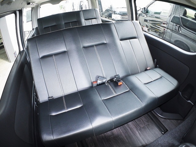 9月の入庫予定車を先取りでご紹介 新車ハイエースv Fd Box5 新車ハイエースwグランドキャビン 平成6年式ランクル78プラド ハイエース専門店のライトキャンピングカー Flexdream Blog 9月の入庫予定車を先取りでご紹介 新車ハイエースv Fd Box5 新車ハイエースwグランドキャビン 平成6年式ランクル78プラド ハイエース専門店のライトキャンピングカー Flexdream Blog