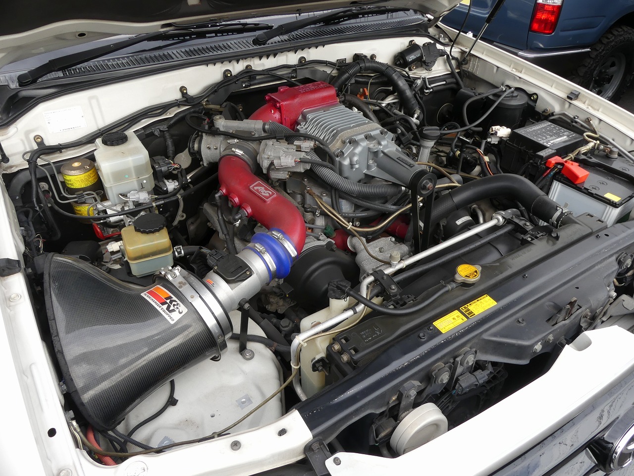 ランクル100 スーパーチャージャー搭載 カスタム内容もてんこ盛り ランクル専門店によるランドクルーザー解説 Flexdream Blog