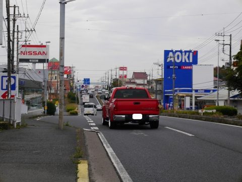 タンドラ　ローダウン　カスタム　レッド