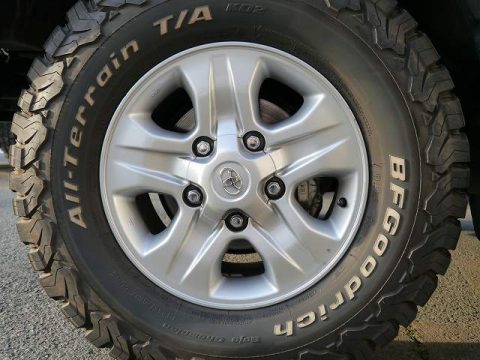 最終モデル専用17インチアルミホイール 最終モデル専用17インチアルミホイール