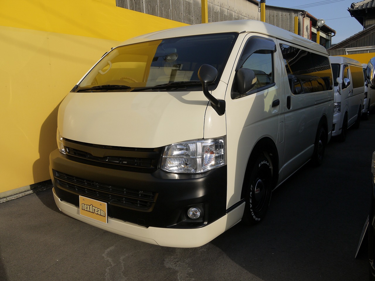 ハイエースワゴン Gl 珍しいキイロ色で16inchムーンアイズホイールを履いた中古車のご案内 ハイエース好きなんだもん ハイエース専門店blog Flexdream Blog ハイエースワゴン Gl 珍しいキイロ色で16inchムーンアイズホイールを履いた中古車のご案内 ハイエース好きなんだもん ハイエース専門店blog Flexdream Blog