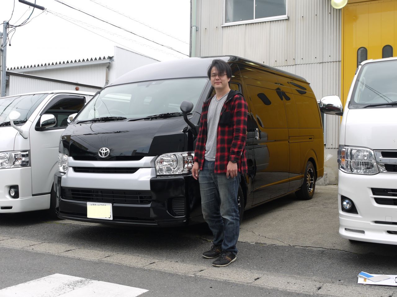 コミューターGL1ナンバーのお車を乗用車(3ナンバー)登録し納車させていただいたお客様のご紹介をいたします★VOL.4