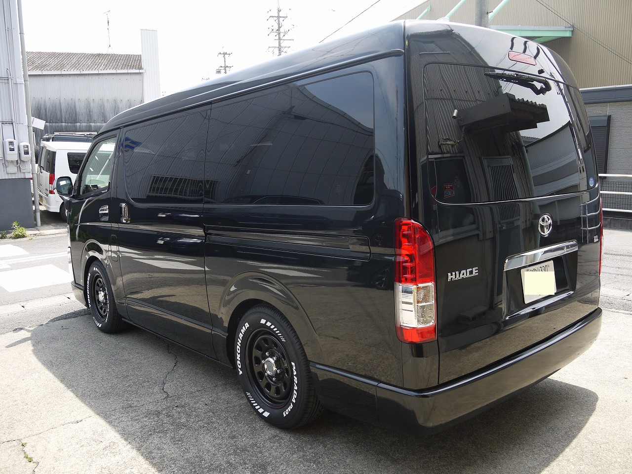 ハイエース小牧店が納車したお客様のご紹介 (3) ハイエース小牧店が納車したお客様のご紹介 (3)