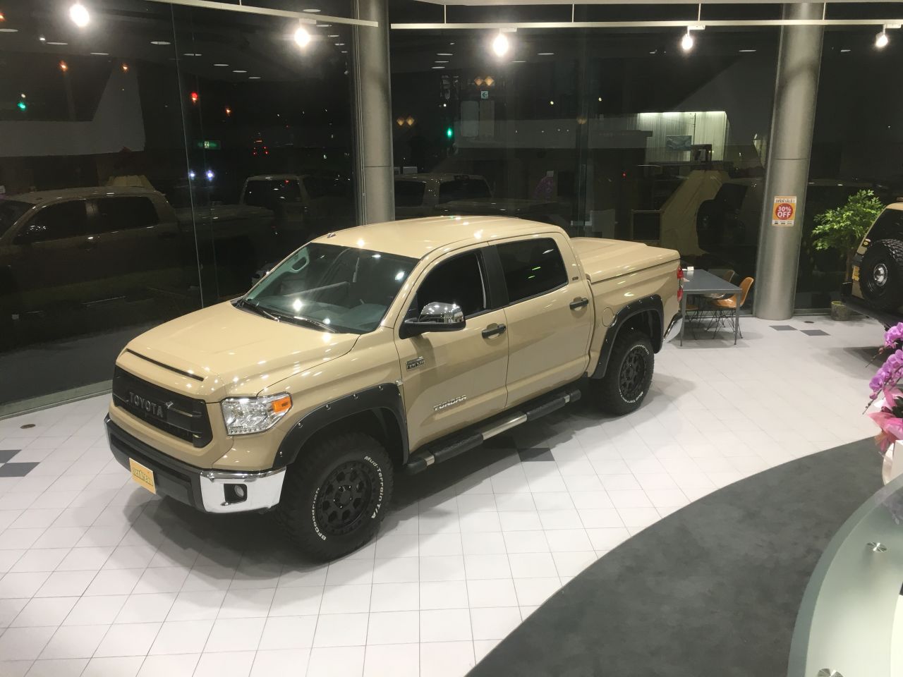 Usトヨタ タンドラ ベージュsr5のご紹介 Usトヨタ逆輸入車専門店のカスタムビークル Flexdream Blog Usトヨタ タンドラ ベージュsr5のご紹介 Usトヨタ逆輸入車専門店のカスタムビークル Flexdream Blog