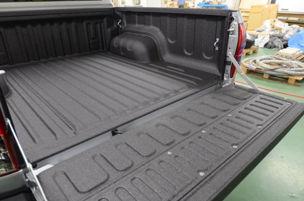 新型ハイラックスwキャブがline X施工で入庫です Line X 自動車部門 公式ブログ Flexdream Blog 新型ハイラックスwキャブがline X施工で入庫です Line X 自動車部門 公式ブログ Flexdream Blog