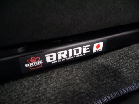 BRIDE：スーパーシートレール