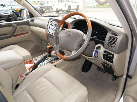 ランクル100 VX-Ltd Gセレ 本革パワーシート ウッドコンビハンドル ランクル100 VX-Ltd Gセレ 本革パワーシート ウッドコンビハンドル