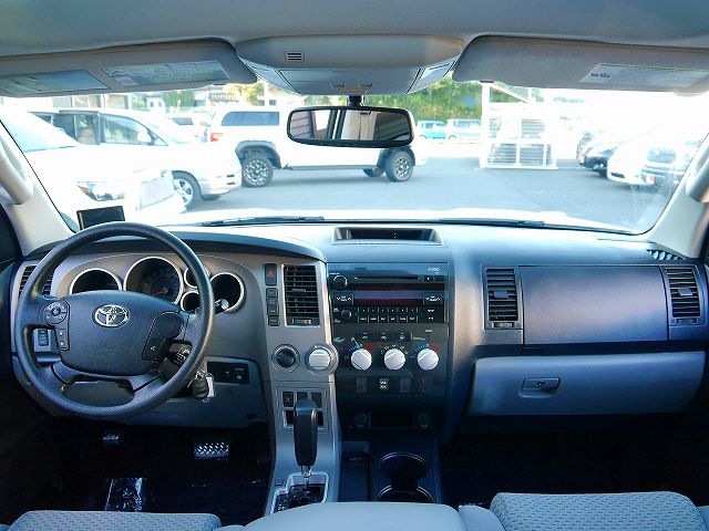 タンドラクルーマックス4WD TRDオフロードPKG ベージュ内装 タンドラクルーマックス4WD TRDオフロードPKG ベージュ内装