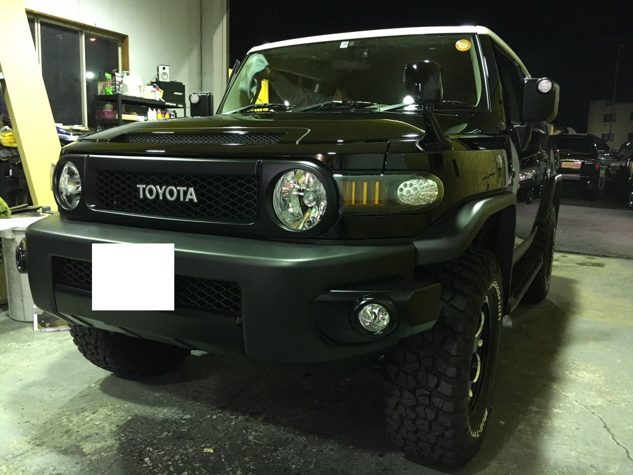ご納車させて頂いたお車紹介 Fjクルーザー ブラックカラーパッケージ 新車カスタム 2インチリフトアップ ランクル専門店ですのでランドクルーザーだけ Flexdream Blog