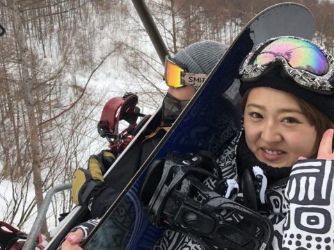 リフトに乗るかおりんと櫻井 リフトに乗るかおりんと櫻井