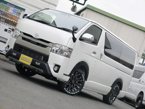 新車ハイエースバン スーパーGL ダークプライム クリーンディ―ゼル4WD