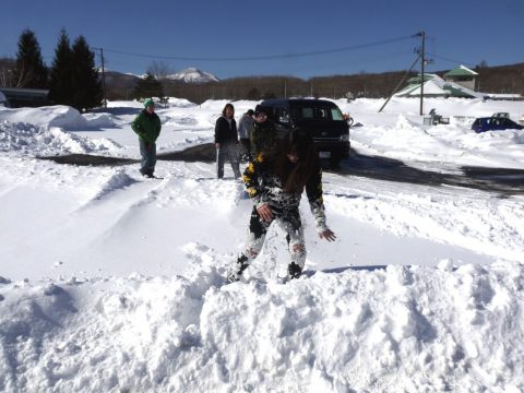 羽鳥湖スノボー_雪遊び_道の駅