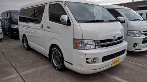 H20年式レジアスエース ワイドバン S-GL 4WDが入庫しましたー♪