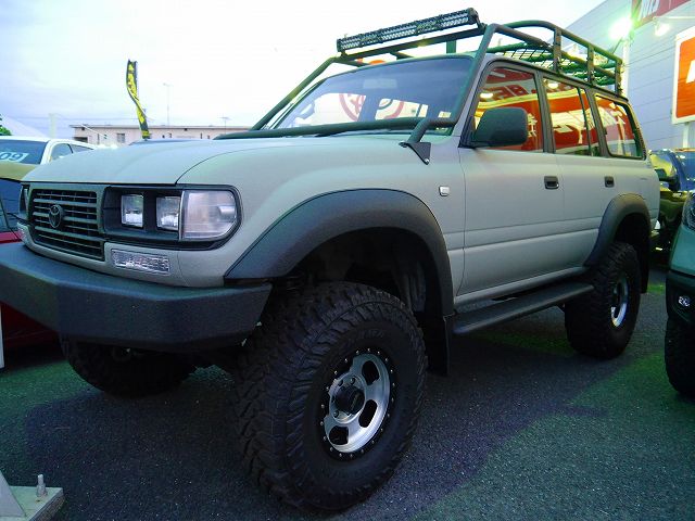 ランクル80 カーキ LINE-Xオールペン ランクル80 カーキ LINE-Xオールペン