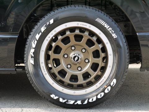 WORK：CRAG T-GRABIC × Goodyear：NASCAR 17インチ