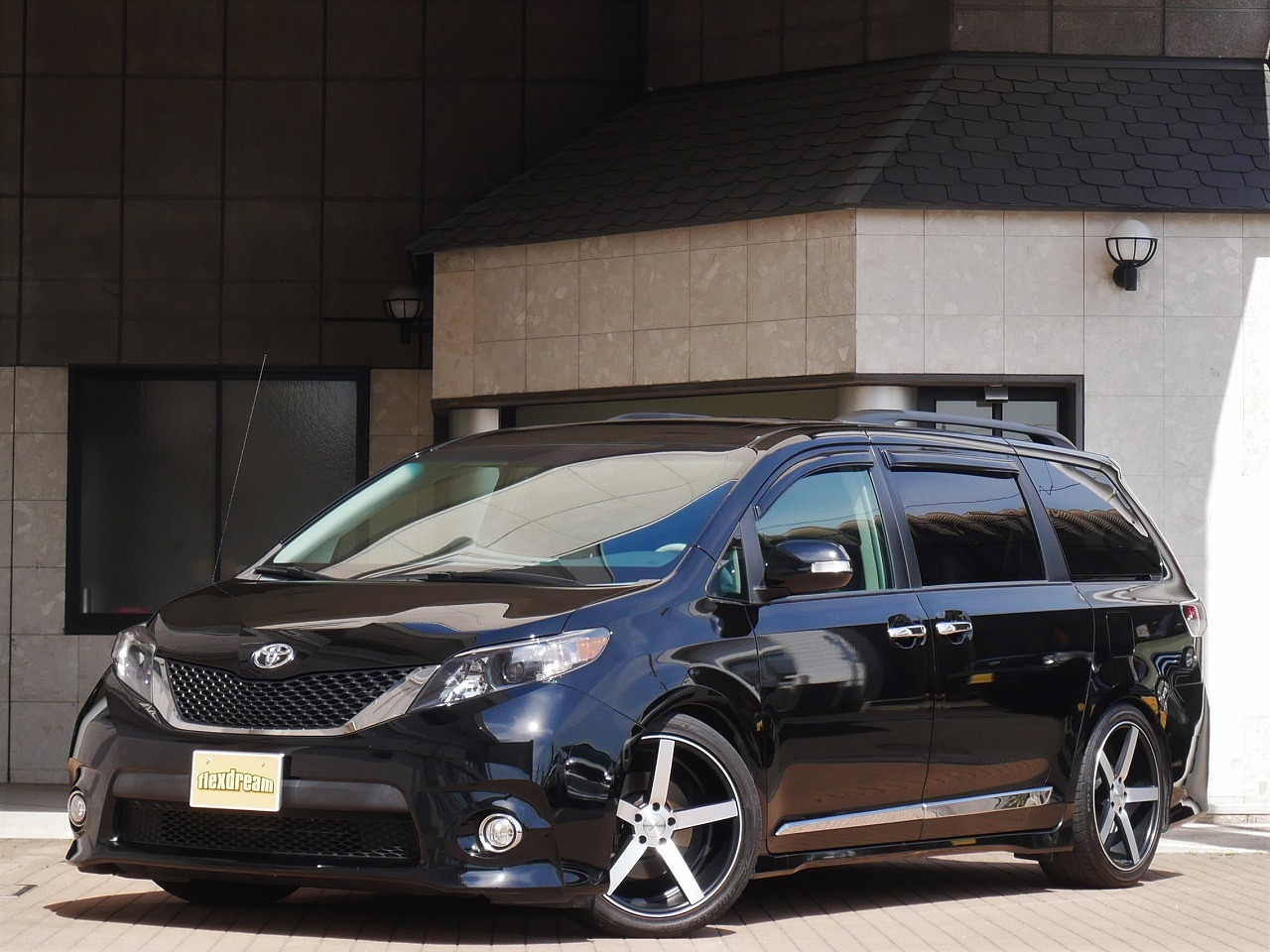 Usトヨタ シエナの予備車検に行ってきました Usトヨタ逆輸入車専門店のカスタムビークル Flexdream Blog