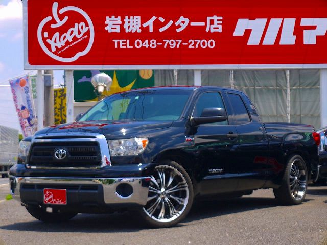 ☆入庫ラッシュ☆実走行10ｙタンドラ　Wキャブ　ローダウン＆新車18ｙタンドラ　クルーマックスSR5×2台　入庫！！！