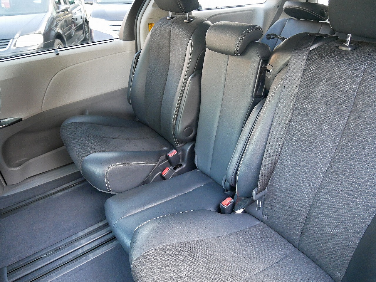 この季節にピッタリのお車ありますよん 家族や友達とドライブしましょ Usトヨタ逆輸入車専門店のカスタムビークル Flexdream Blog この季節にピッタリのお車ありますよん 家族や友達とドライブしましょ Usトヨタ逆輸入車専門店のカスタムビークル Flexdream Blog