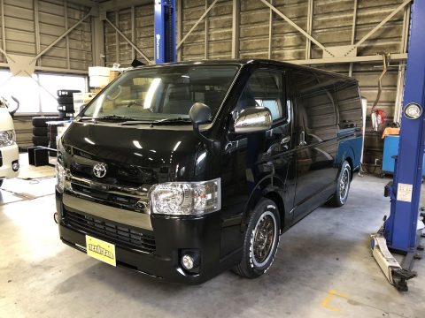 新車ハイエースバン ダークプライム ディーゼル2WD