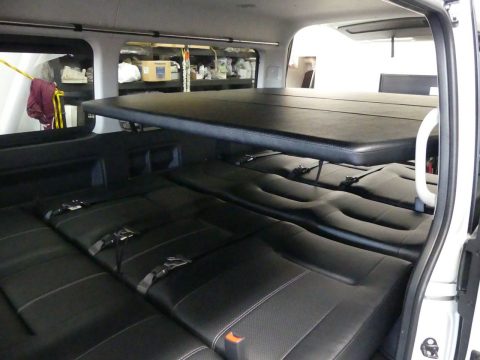 シートフルフラット展開時フロント側 シートフルフラット展開時フロント側