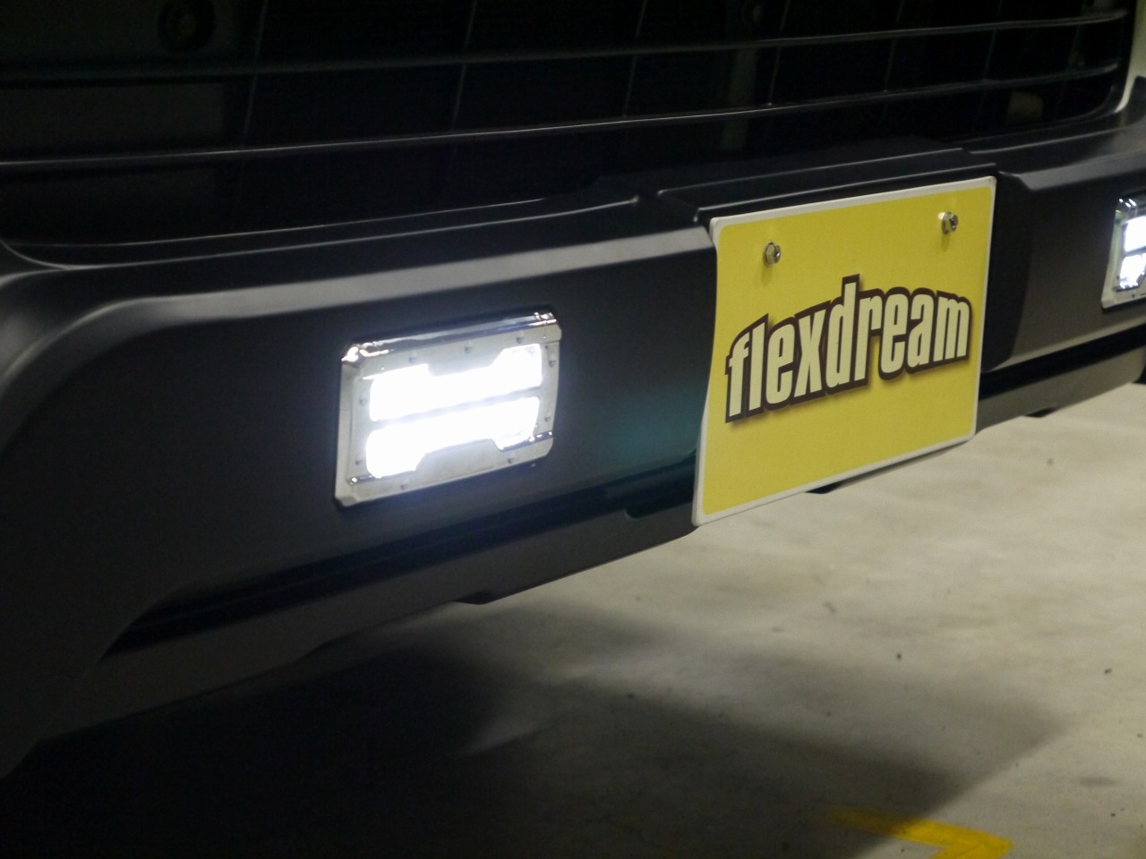 200系4型～ワイドボディ専用Newパーツ☆トライスターズ：LEDデイライト