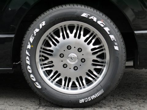 シルクブレイズ：ジュネスグルーブ ×Goodyear：ナスカー