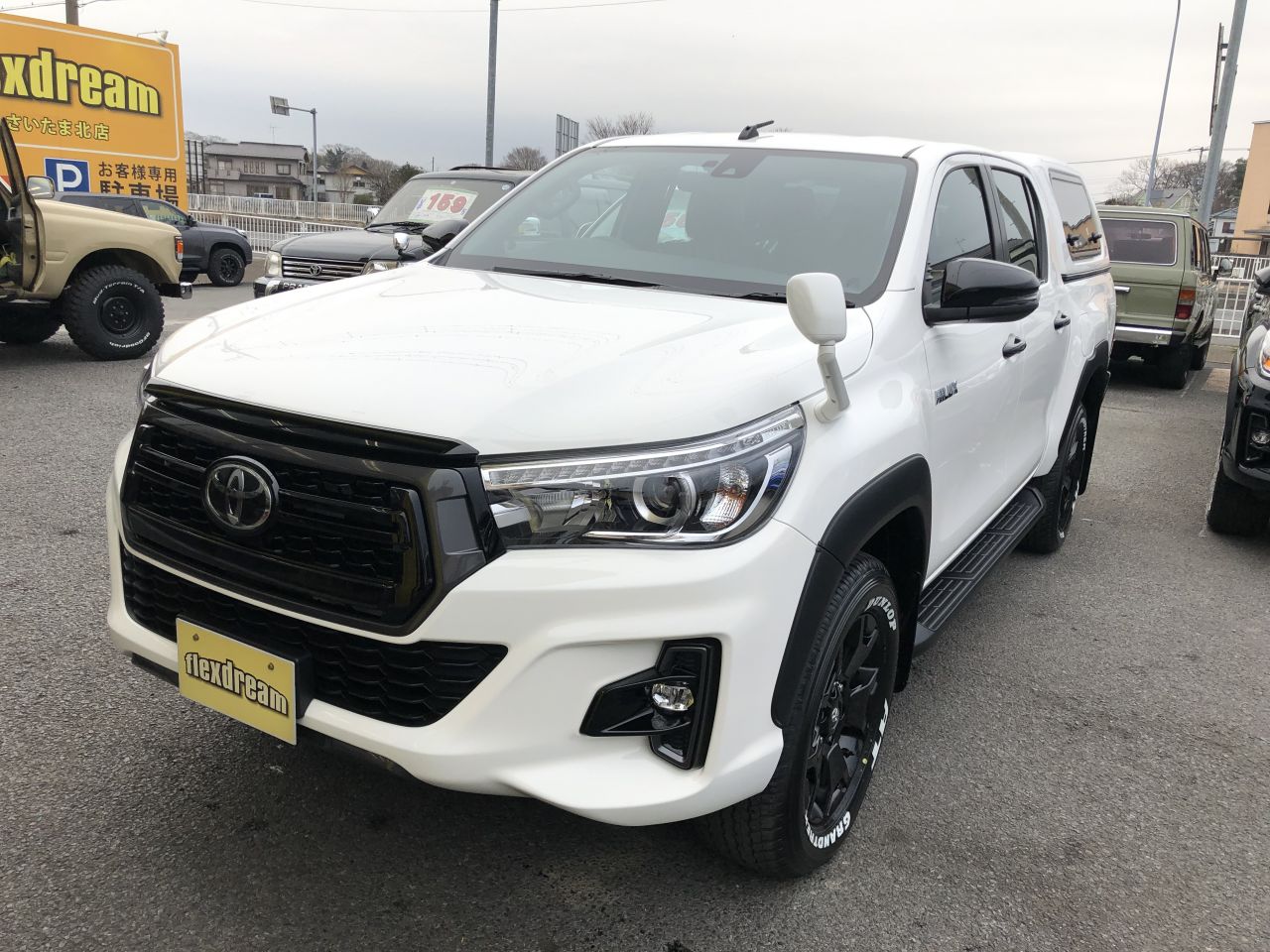 新型ハイラックス Black Rally Editionのスーパーホワイトが入庫 Line Xベッドライナーやarbパーツ取付も ランクル専門店ですのでランドクルーザーだけ Flexdream Blog