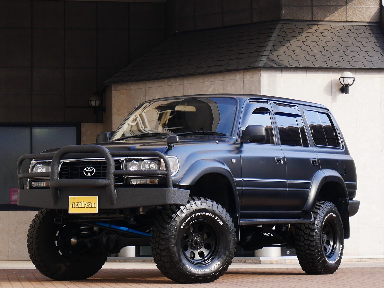 ランクル80　FZJ80　ミッキートンプソン　クラシック2　ヨコハマジオランダーMT　4本セット　中古品 ミッキートンプソン ランクル」の中古車を探すカーセンサー