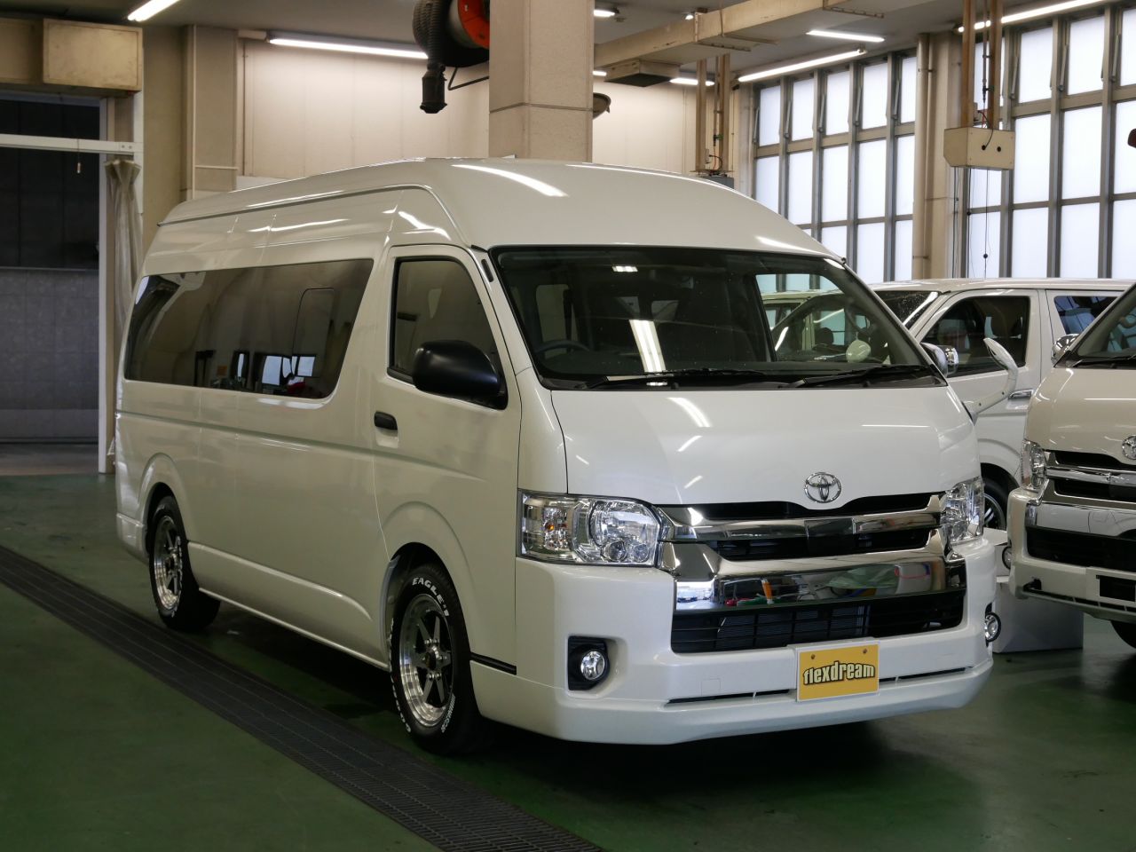 新車ハイエースバン スーパーロング Dx Glパッケージ パールホワイト カスタムしました ハイエース専門店の車中泊 アウトドアビークル Flexdream Blog