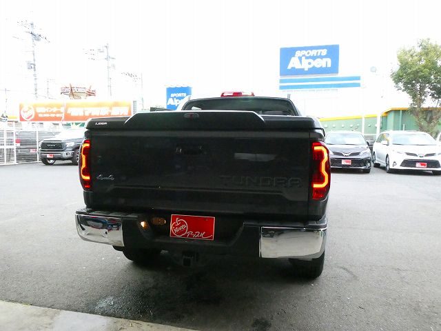 TUNDRA 4WD Crewmax SR5 LEER TUNDRA 4WD Crewmax SR5 LEER