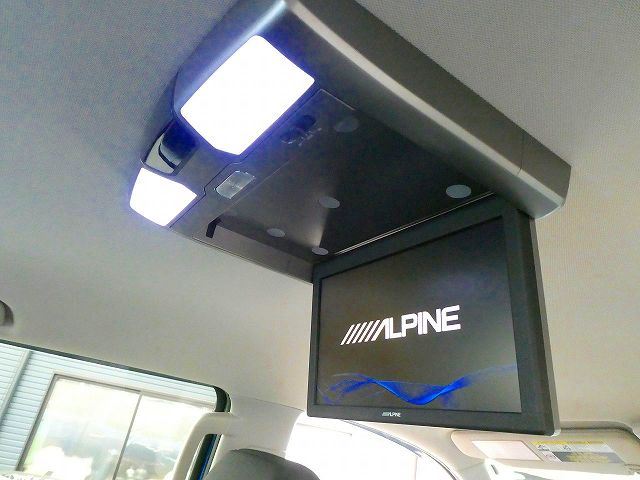 ALPINEフリップダウンモニター ALPINEフリップダウンモニター