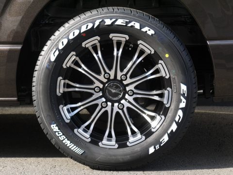 バトルシップ17in  × Goodyear：ナスカー