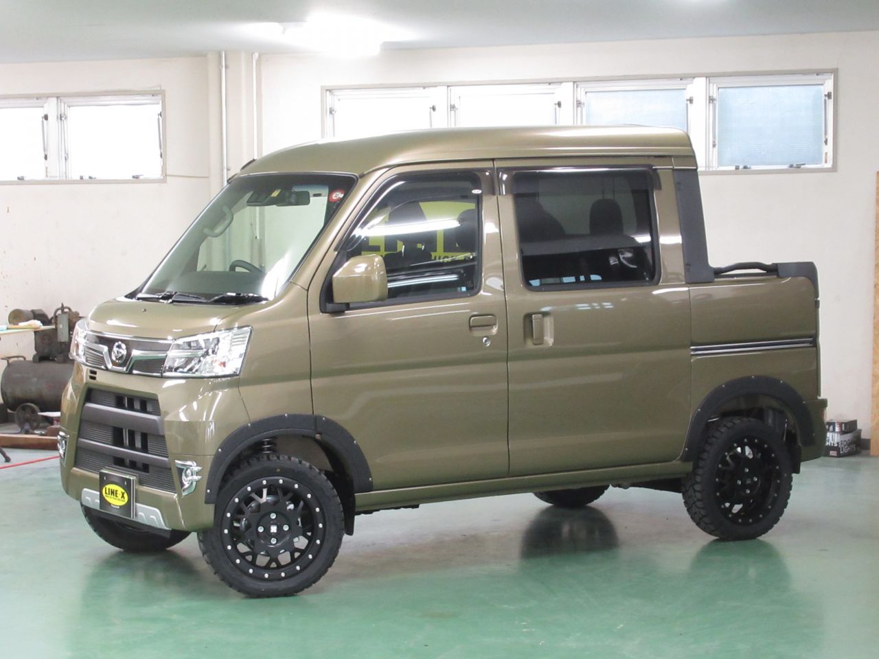 ハイゼットデッキバン S 331w Line Xカスタムコンプリートカー をご紹介 Line X 自動車部門 公式ブログ Flexdream Blog ハイゼットデッキバン S 331w Line Xカスタムコンプリートカー をご紹介 Line X 自動車部門 公式ブログ Flexdream Blog