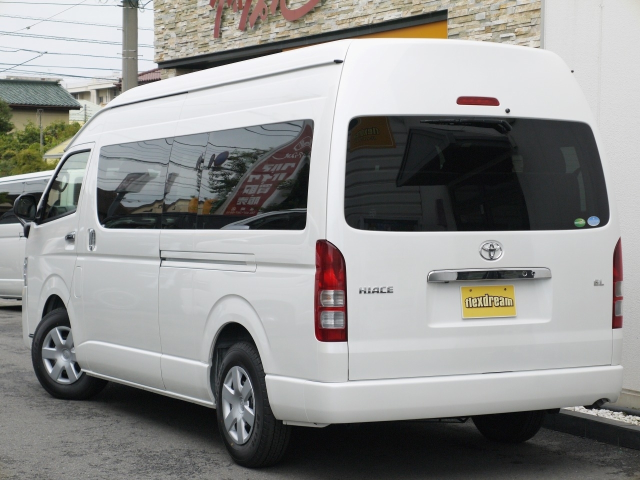 特別注文カラーで完成 3ナンバー10名乗車構造変更費用込みの新車ハイエースコミューター Gl ディーゼル2wd ハイエース専門店のライトキャンピングカー Flexdream Blog 特別注文カラーで完成 3ナンバー10名乗車構造変更費用込みの新車ハイエースコミューター Gl ディーゼル2wd ハイエース専門店のライトキャンピングカー Flexdream Blog