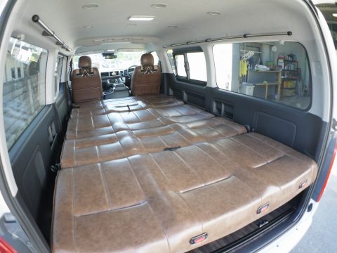 車中泊も楽しくなるオシャレな内装♪ 車中泊も楽しくなるオシャレな内装♪