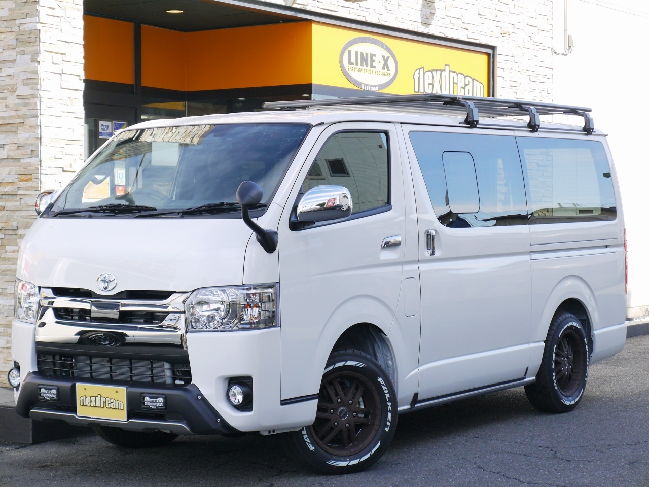 Arb4x4 ルーフラックやtrd Led付フロントスポイラーでアウトドア仕様に 新車ハイエースバン ディーゼル4wd ダークプライム ハイエース専門店のライトキャンピングカー Flexdream Blog Arb4x4 ルーフラックやtrd Led付フロントスポイラーでアウトドア仕様に 新車ハイエースバン ディーゼル4wd ダークプライム ハイエース専門店のライトキャンピングカー Flexdream Blog