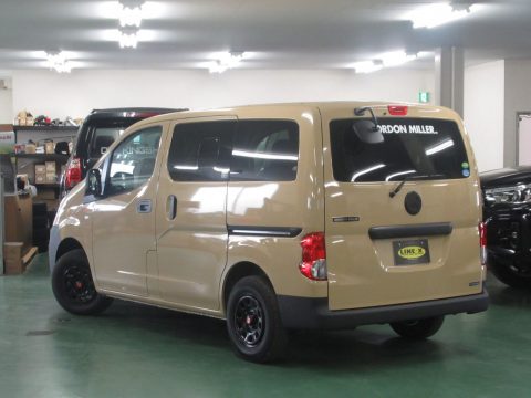 NV200 LINE-X塗装カスタム スーパーオートバックス