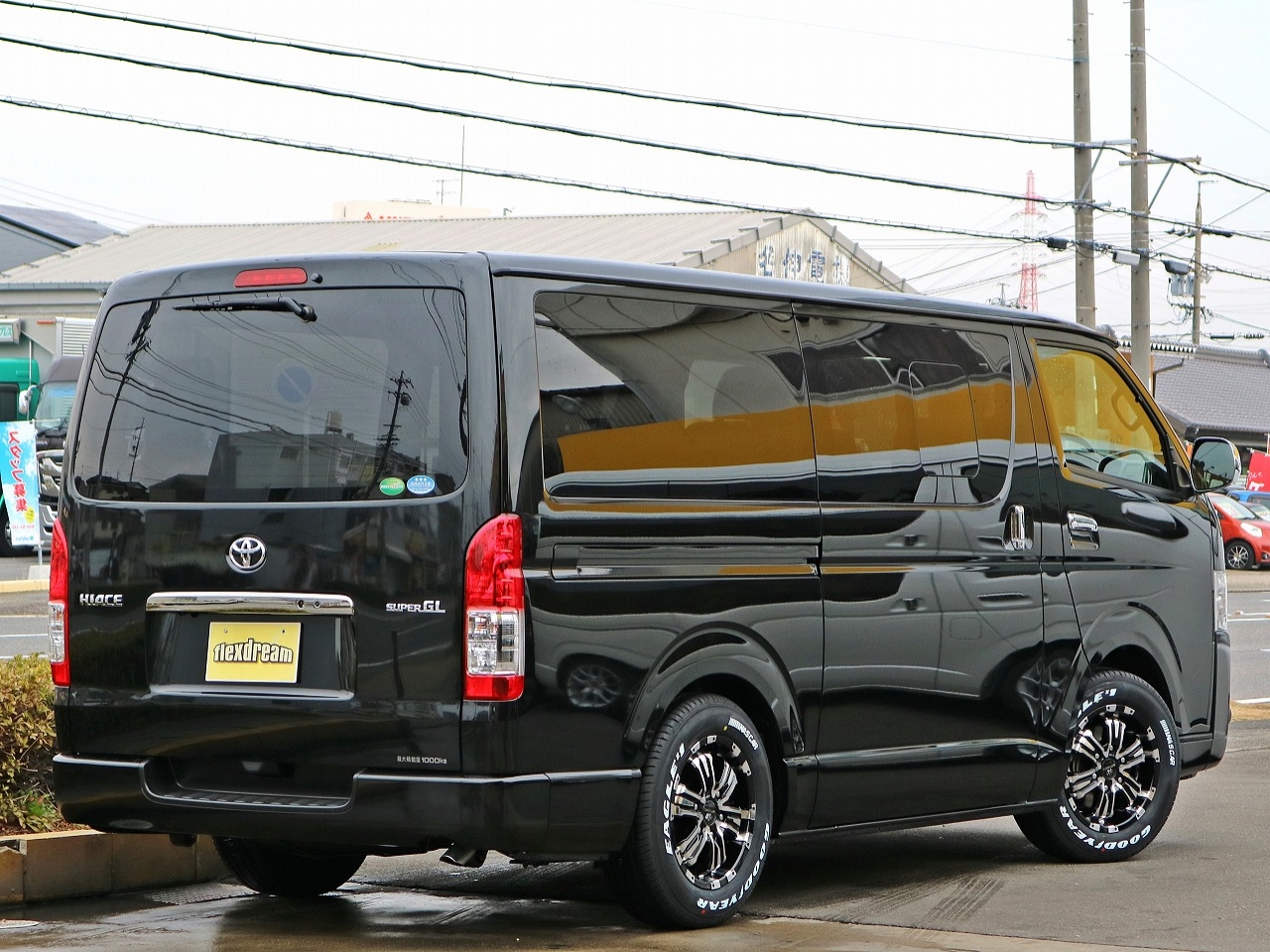 車中泊もできるflexdreamオリジナル ベッドキット搭載 新車ハイエースバン 特別仕様ダークプライムii Trh0vが入庫 ハイエース好きなんだもん ハイエース専門店blog Flexdream Blog 車中泊もできるflexdreamオリジナル ベッドキット搭載 新車ハイエースバン 特別仕様ダークプライムii Trh0vが入庫 ハイエース好きなんだもん ハイエース専門店blog Flexdream Blog