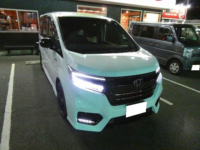 新車　ステップワゴン　ホンダ