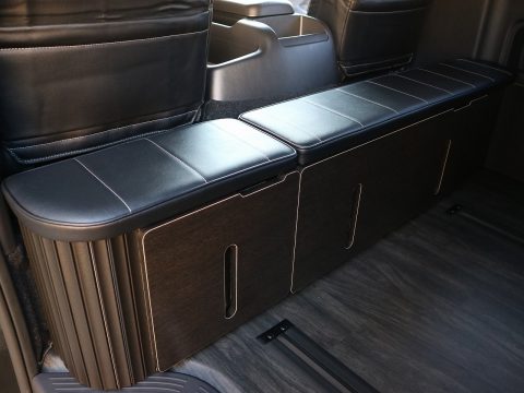 後ろ向きシート兼用キャビネット 後ろ向きシート兼用キャビネット
