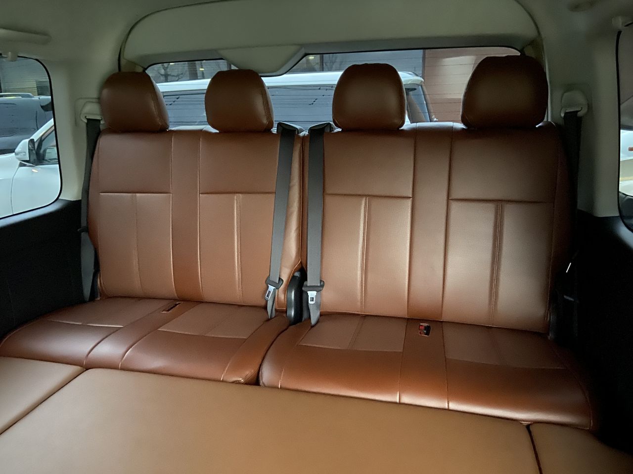 ハイエースfd Classic丸目換装ベージュのワゴンgl 内装編 ハイエース専門店の車中泊できる街乗り仕様 Flexdream Blog ハイエースfd Classic丸目換装ベージュのワゴンgl 内装編 ハイエース専門店の車中泊できる街乗り仕様 Flexdream Blog